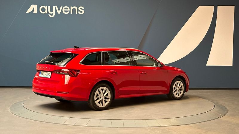 Škoda Octavia 1.5 TSI 110kW Style Combi - fotka 2 z 15