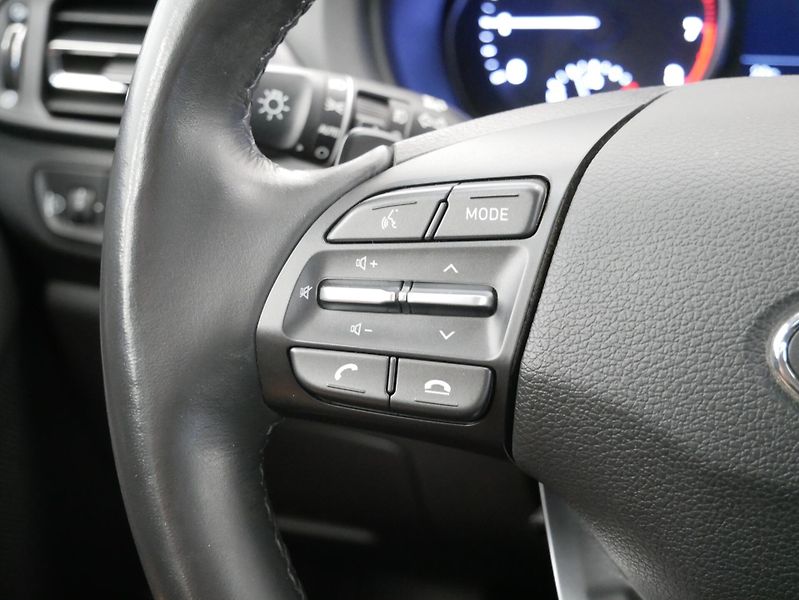 Hyundai i30 - fotka 16 z 29