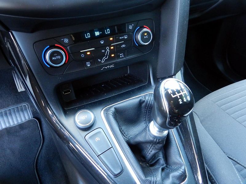 Ford Focus 1.0 EcoBoost 92 kW - fotka 13 z 13