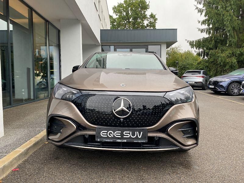 Mercedes-Benz EQE (2025) EQE SUV 350 4M - předváděcí - fotka 2 z 9
