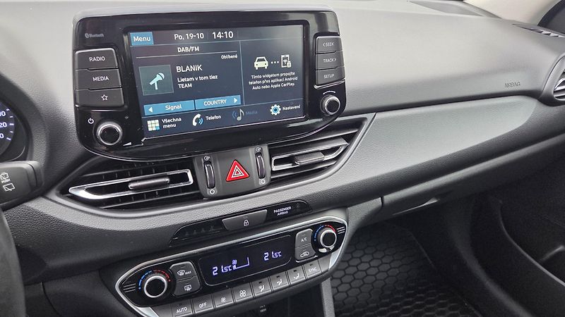 Hyundai i30 (2023) 1.5T-GDI 117 kW, Smart CZ DPH - fotka 28 z 30
