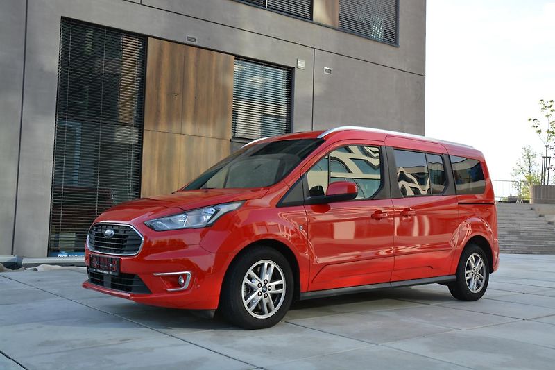 Ford Tourneo Connect (2020) Grand 1.5 TDCI TITANIUM PANORA - fotka 55 z 58