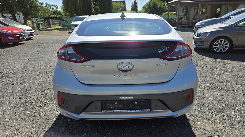 Hyundai Ioniq ELECTRIC DRIVE 88KW STYLE  - fotka 10 z 48
