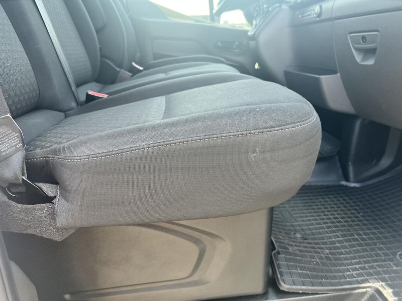Ford Transit 2.0TDCi 6MÍST AUTOMAT TEMPOMAT - fotka 25 z 33