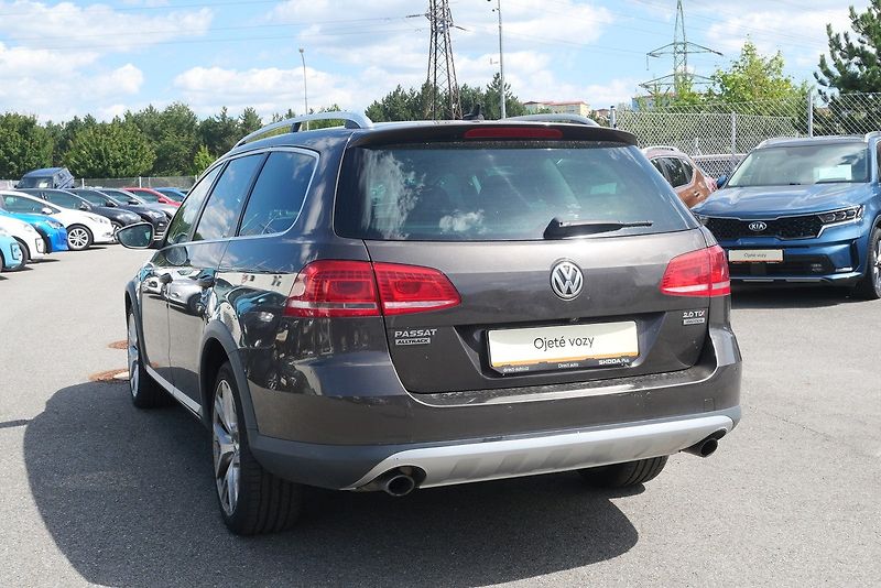 Volkswagen Passat - fotka 4 z 6