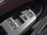 Volkswagen Touran (2010) 1.6 TDi, Comfortline, DSG - náhled 12