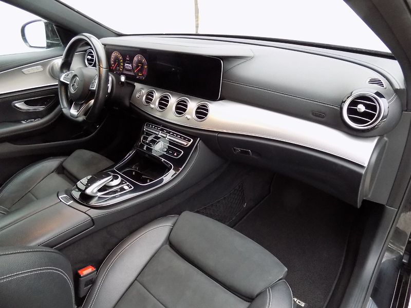 Mercedes-Benz Třídy E (2018) 350d/AMG Line/4-Matic/LED/ - fotka 16 z 45