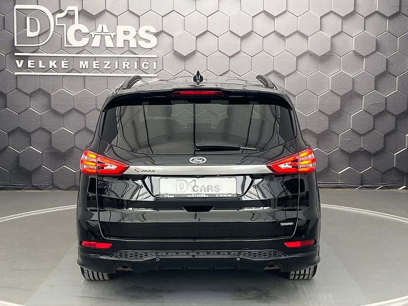 Ford S-MAX 2.5 HEV ST-Line 7 míst - fotka 3 z 65