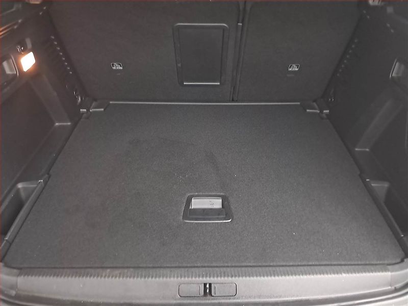 Peugeot 3008 (2020) GT Line 1.2 PureTech, Kůže - fotka 14 z 18