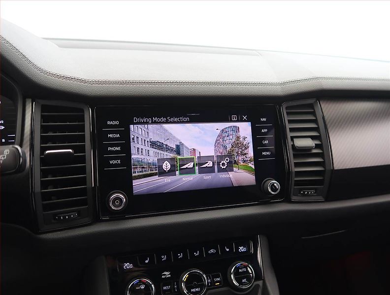 Škoda Kodiaq (2022) 1.5 TSI - fotka 19 z 31