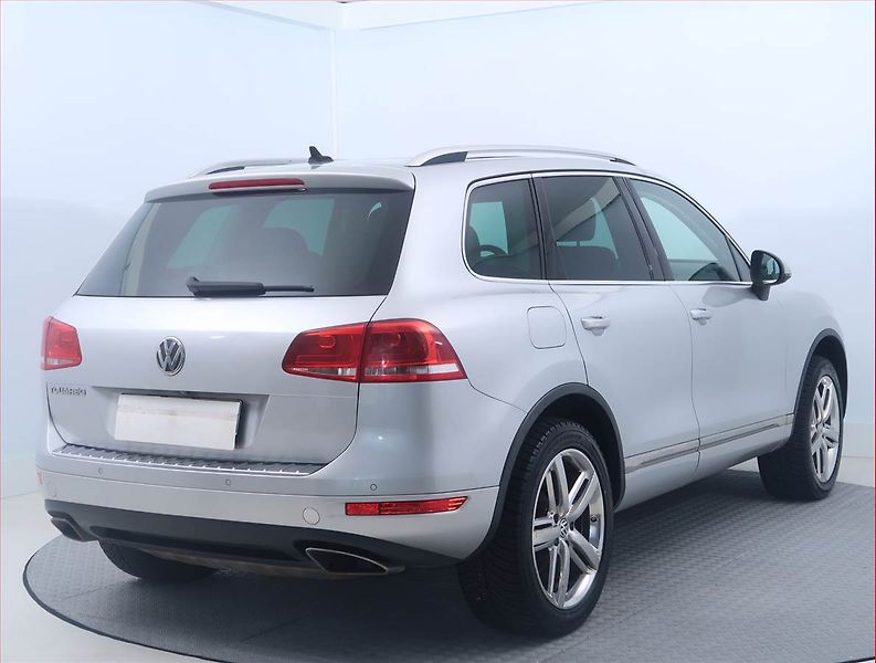 Volkswagen Touareg (2012) 3.0 TDI, 4X4, Automat - fotka 5 z 18