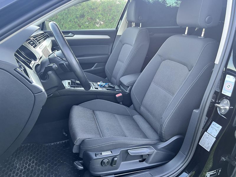 Volkswagen Passat 2.0TDI 110KW,NAVI,EL.TZ,APP - fotka 12 z 50