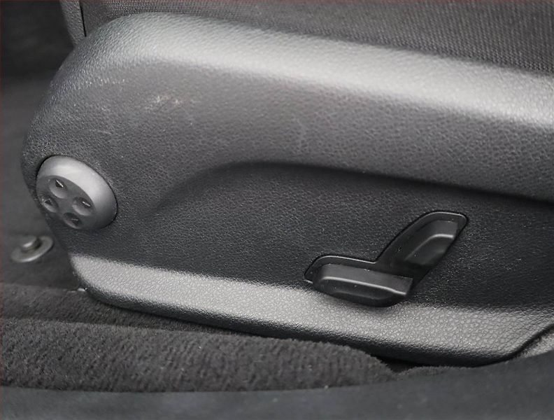 Mercedes-Benz Třídy E (2017) E 220 d, Automat, Kůže, Navi - fotka 16 z 26