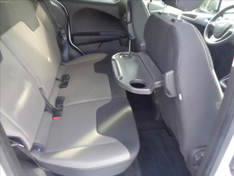 Ford Tourneo Courier 1,5 - fotka 16 z 17
