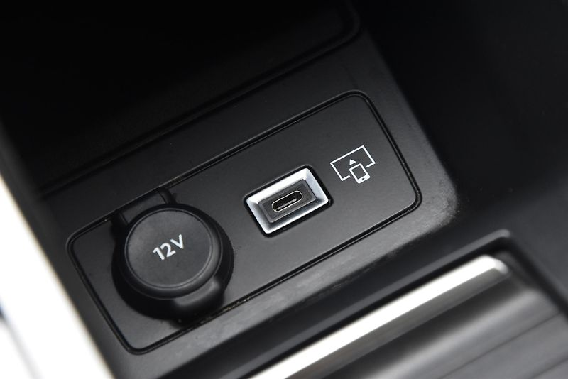 Peugeot 308 1.2 PureTech A/T,LED,TEMP,DPH - fotka 36 z 50
