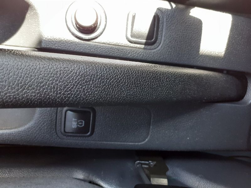 Škoda Fabia (2009) KOMBI 1.4 16V - fotka 13 z 30