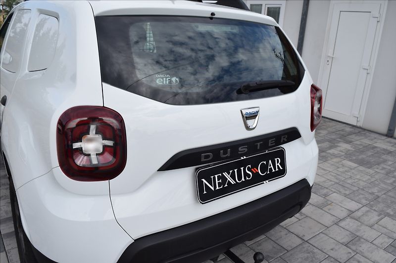 Dacia Duster 1,6 i 84KW 4X4 TAŽNÉ NOVÁ STK - fotka 12 z 42