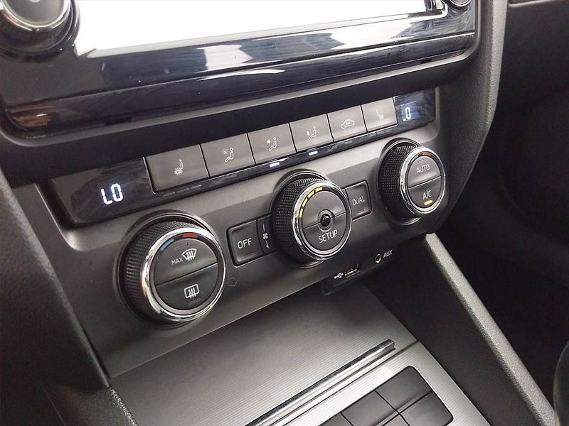 Škoda Octavia (2015) Style 1.6 TDI, Serv.kniha - fotka 21 z 22