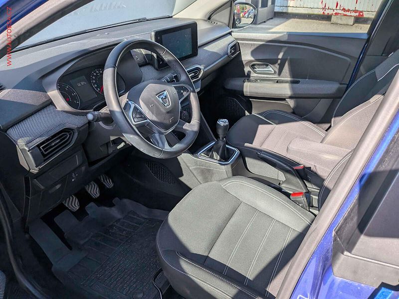 Dacia Sandero (2021) 1.0i, 1.maj,ČR, AC, park - fotka 9 z 16