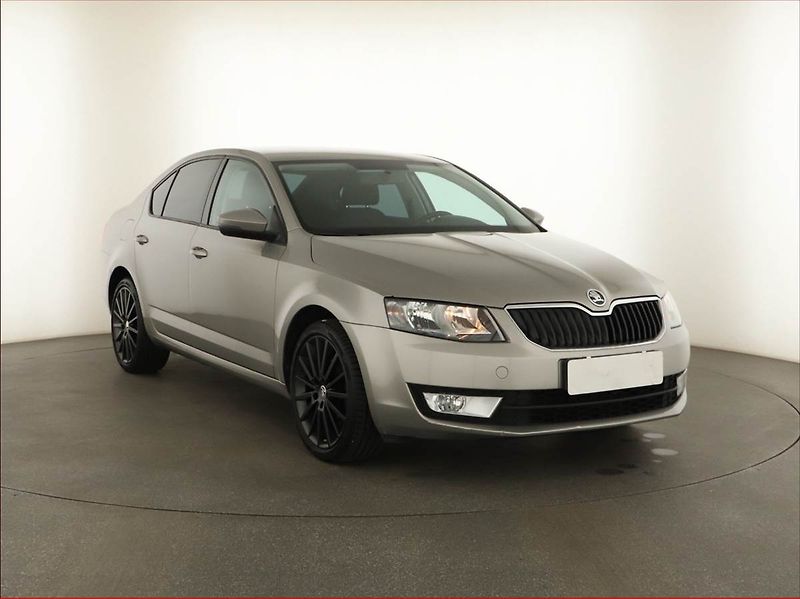 Škoda Octavia (2016) Ambition Plus 1.0 TSI - fotografie inzerátu