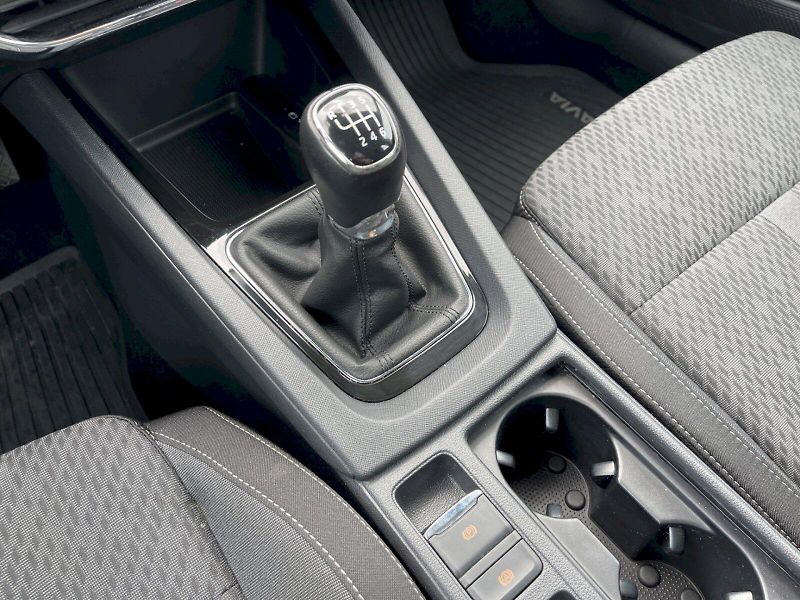 Škoda Octavia (2023) 1.5 TSI 110kW Style Plus Combi - fotka 12 z 35
