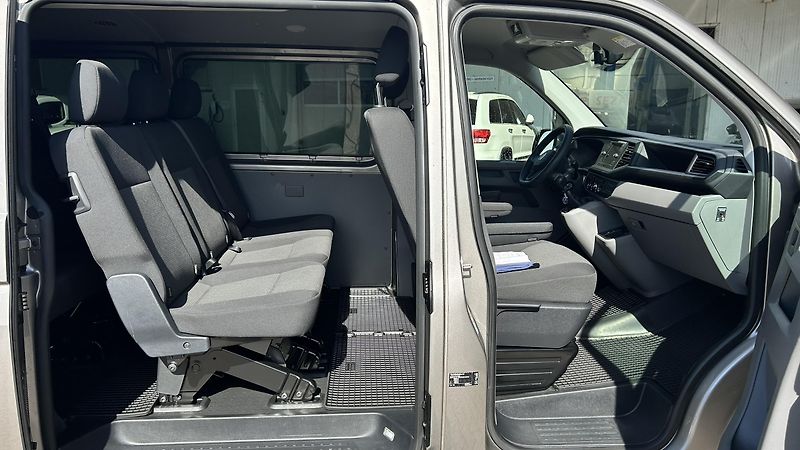 Volkswagen Transporter 2.0TDI 4Motion Long  - fotka 13 z 15