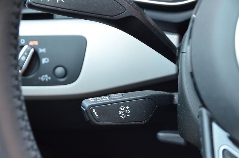 Audi A5 (2019) 2.0 TDi 140kW AT / Bi-XENON - fotka 22 z 36