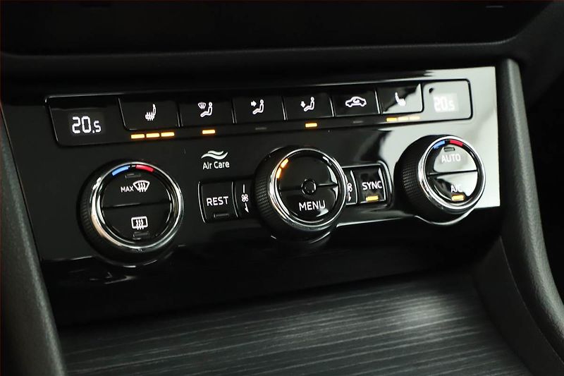 Škoda Superb (2020) Style 2.0 TDI, Automat, ČR - fotka 15 z 19