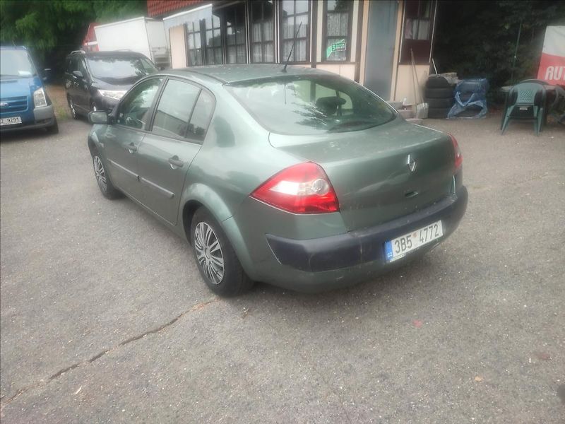 Renault Mégane 1,4 LPG - nová bomba  pravidel - fotka 5 z 9