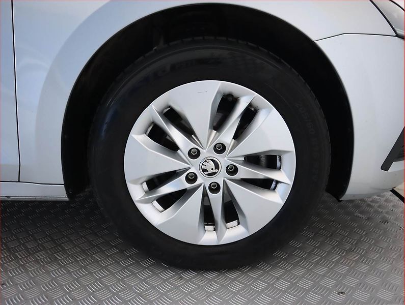 Škoda Octavia (2022) Ambition 2.0 TDI - fotka 15 z 19