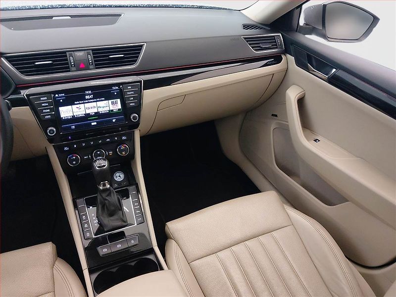 Škoda Superb (2016) Laurin&Klement 2.0 TDI - fotka 8 z 22