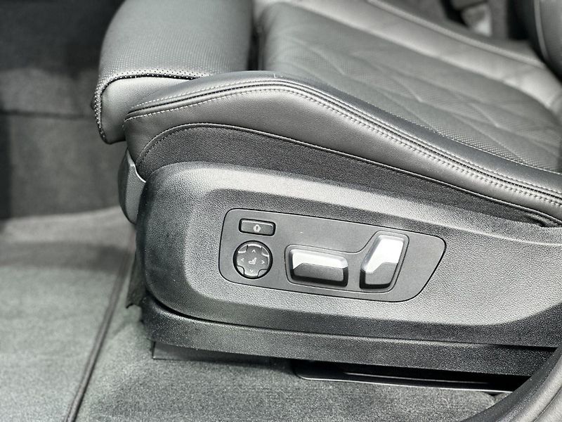 BMW X5 xDrive30d M-Sport DAProf. Inno - fotka 10 z 21