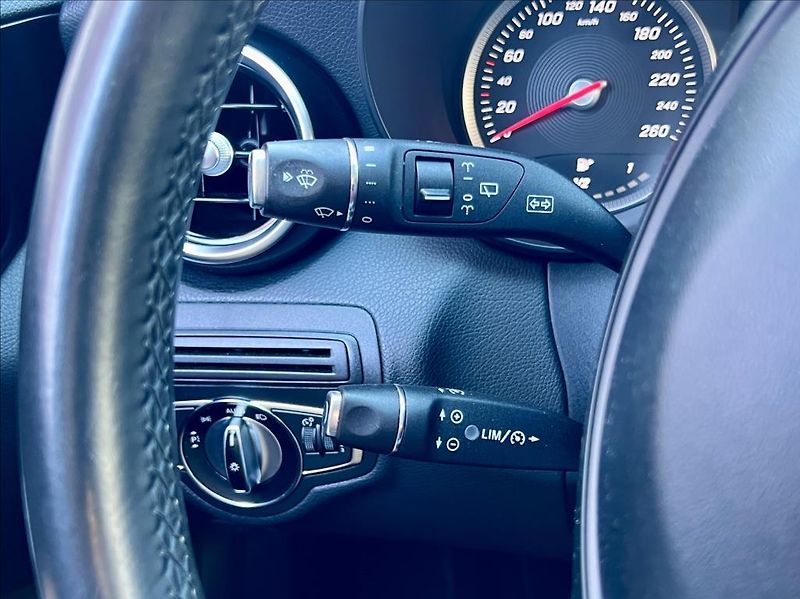 Mercedes-Benz Třídy C C 180 d - fotka 25 z 46