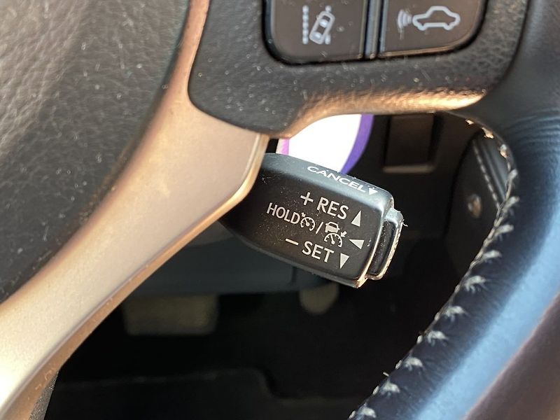 Lexus NX 300h 2.5HSD, ČR-2m, Limited, 4x4 - fotka 21 z 31