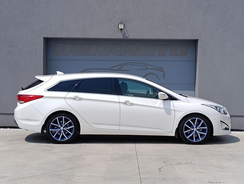 Hyundai i40 1.7CRDi 100kW ČR  - fotka 4 z 34