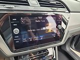 Volkswagen Touran 1.5 TSI DSG R-Line 7míst TAŽNÉ - náhled 25
