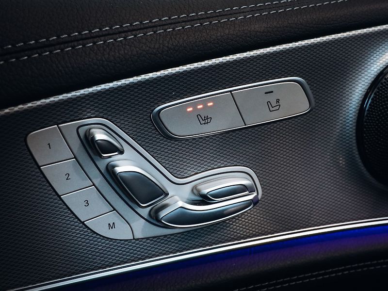 Mercedes-Benz Třídy E E 400d 4MATIC AMG 250kW - fotka 11 z 21