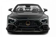 Vepředu najdeme přepracovaný nárazník s měděnými akcenty, přičemž třícípou hvězdu automobilky nahradilo logo Mansory.