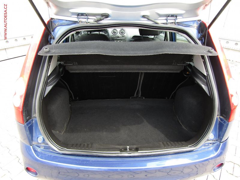 Ford Fiesta (2007) 1.3 i, ČR, AC - fotka 7 z 16