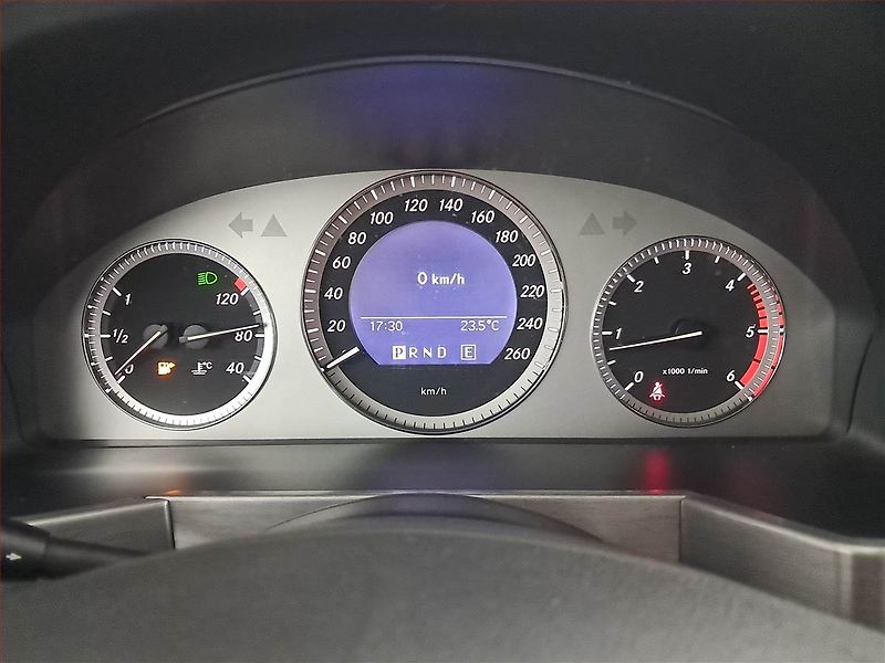 Mercedes-Benz GLK (2011) 220 CDI, 4X4, Automat - fotka 11 z 22