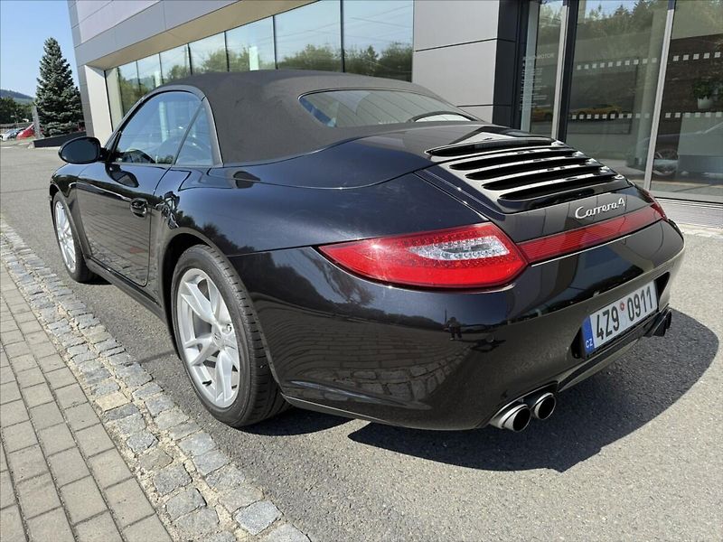 Porsche 911 3,6   Carrera 4 Cabrio (997/2) - fotka 10 z 26