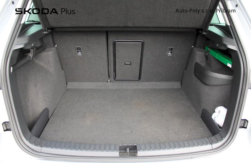 Škoda Karoq (2023) Style Exclusive 1.5TSI / 110kW - fotka 22 z 24