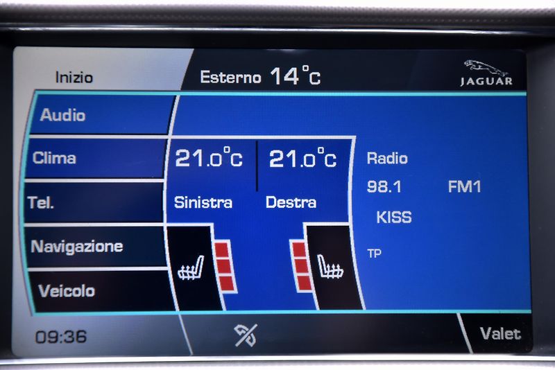 Jaguar XF 3.0 V6 S 202 kW A/T,XENON,NAVI - fotka 25 z 48