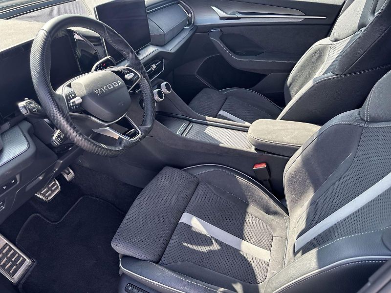 Škoda Kodiaq (2025) 2.0 TDI 4x4 DSG Sportline - fotka 7 z 31