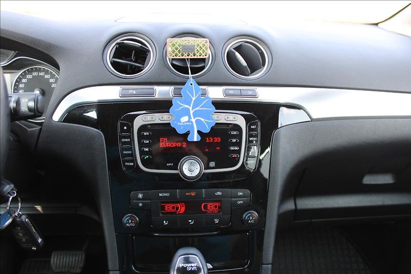 Ford S-MAX 2,0 TDCi  SERVISKA, AUTOMAT - fotka 19 z 31