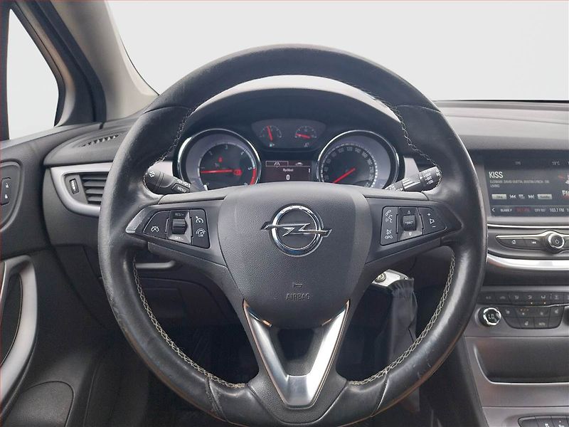 Opel Astra (2016) 1.6 CDTI, Serv.kniha, Tempomat - fotka 16 z 16