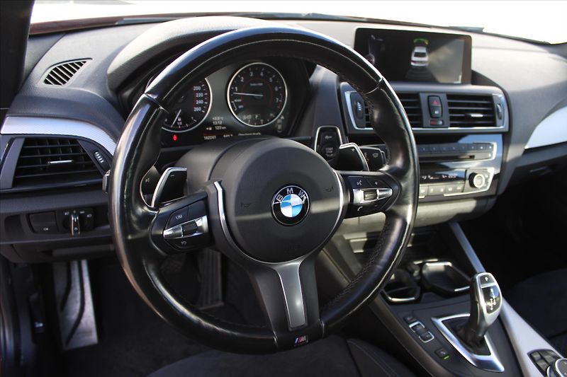 BMW Řada 2 M235i xDrive 240kW NAVI ČR - fotka 13 z 24