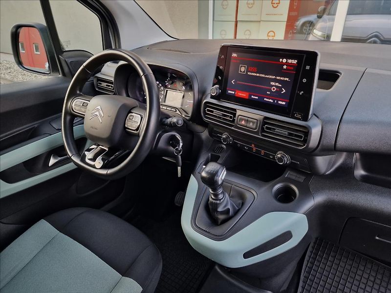 Citroën Berlingo 1.5 BlueHDi 100 Feel, ČR,1Maj - fotka 36 z 47