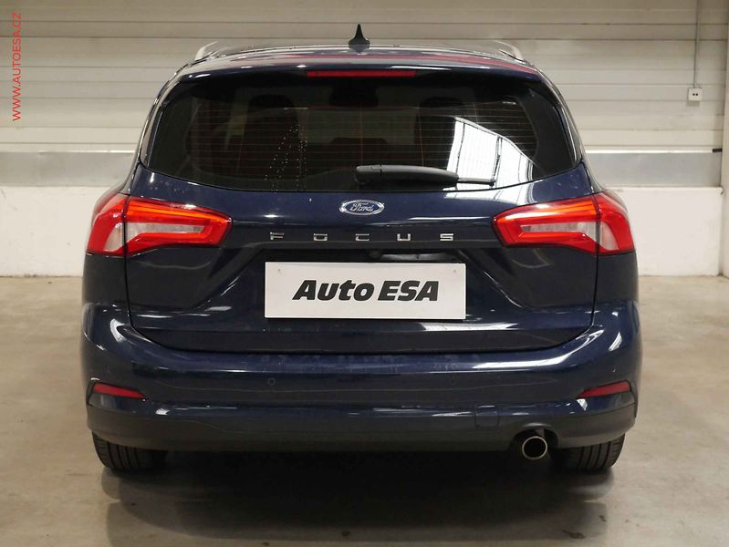 Ford Focus (2021) 2.0 TDi, servis.kniha, AT - fotka 5 z 22