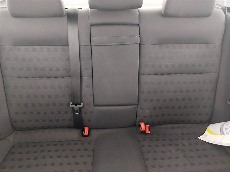 Volkswagen Passat (2004) 1.6, Serv.kniha, po STK, Tažné - fotka 10 z 18